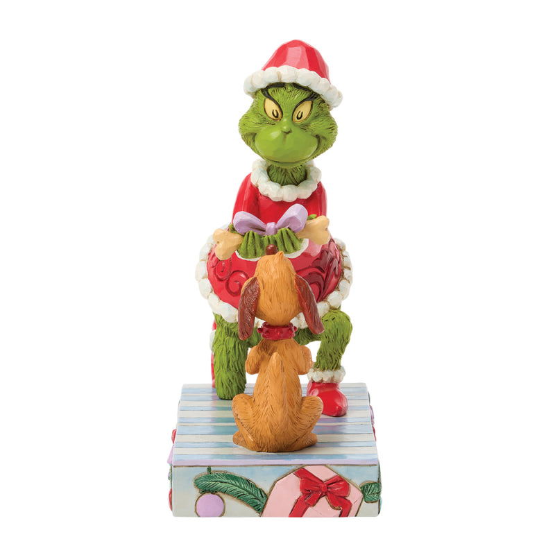 Jim Shore Der Grinch gibt Max einen Knochen Sammlerfigur von Enesco, Modell 6018964.Seitenansicht