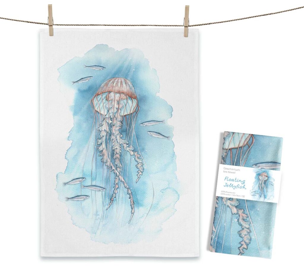 Weißes MALUU Baumwolle Geschirrtuch mit dem faszinierenden, maritimen Aquarell-Motiv Floating Jellyfish, das eine schwebende Qualle zeigt.