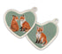 eißes MALUU Topflappen 2er-Set mit einer charmanten, handgemalten Fuchs-Familie.