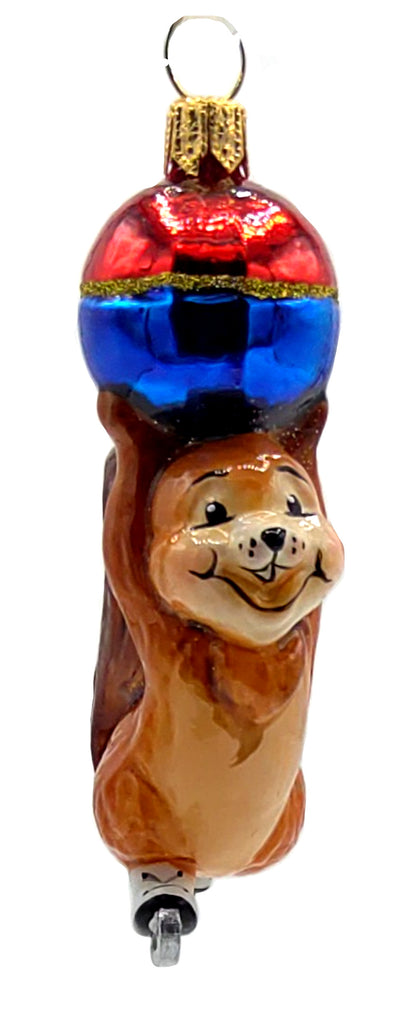 Christbaumschmuck Komozja Eichhörnchen auf Schlittschuhen